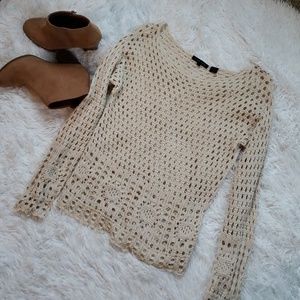 Cute Jeanne Pierre top.